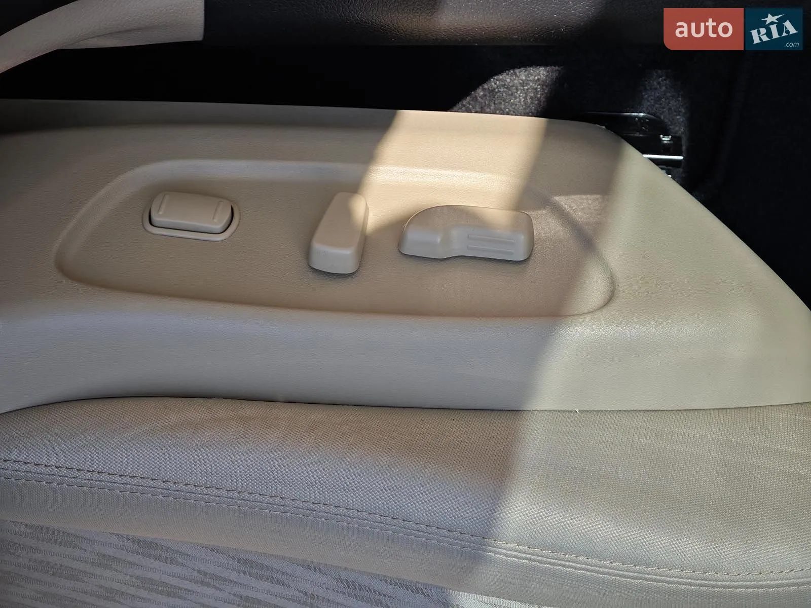 2019 Nissan Rogue - мініатюра 27