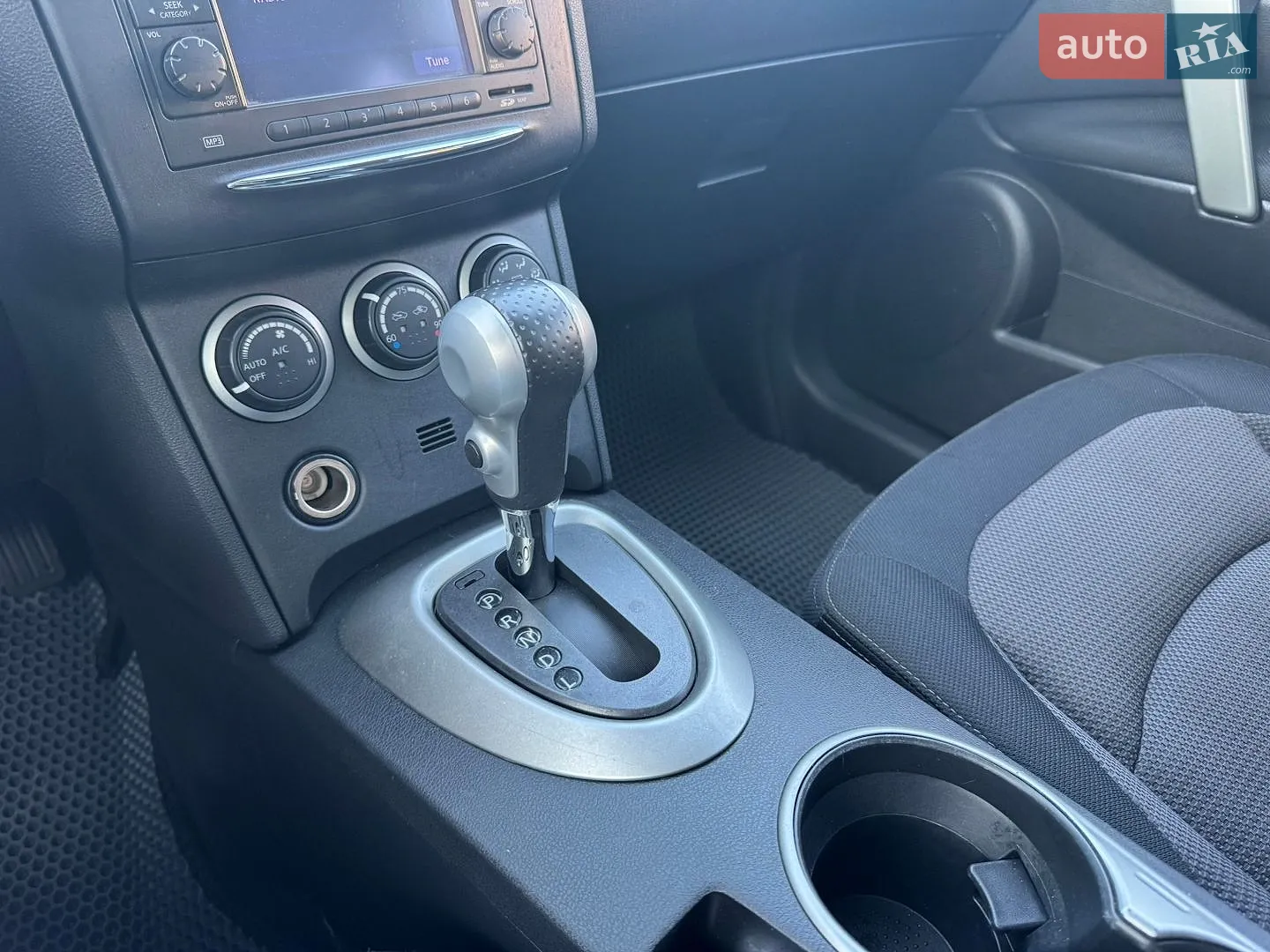 2011 Nissan Rogue - мініатюра 15
