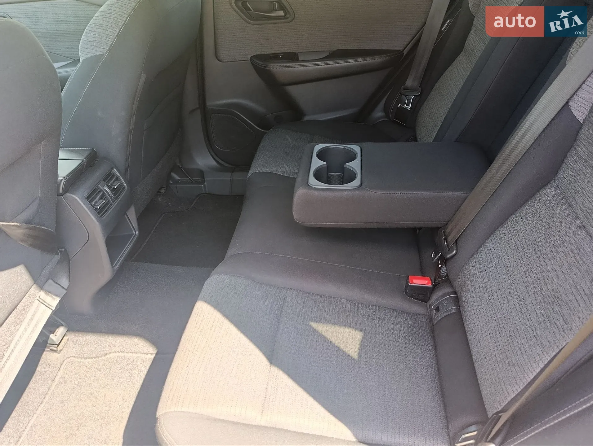 2020 Nissan Rogue - мініатюра 23