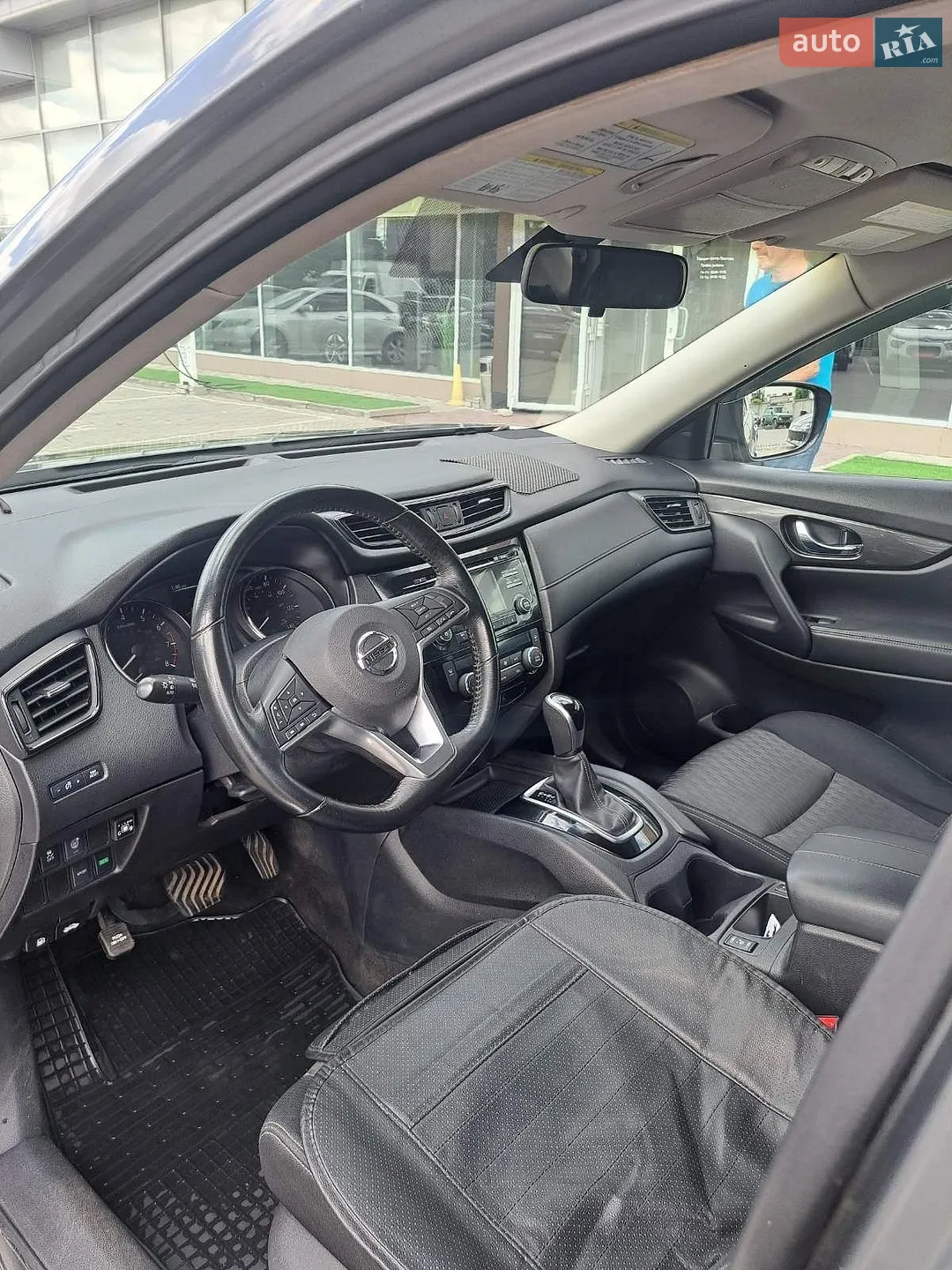 2017 Nissan Rogue - мініатюра 16