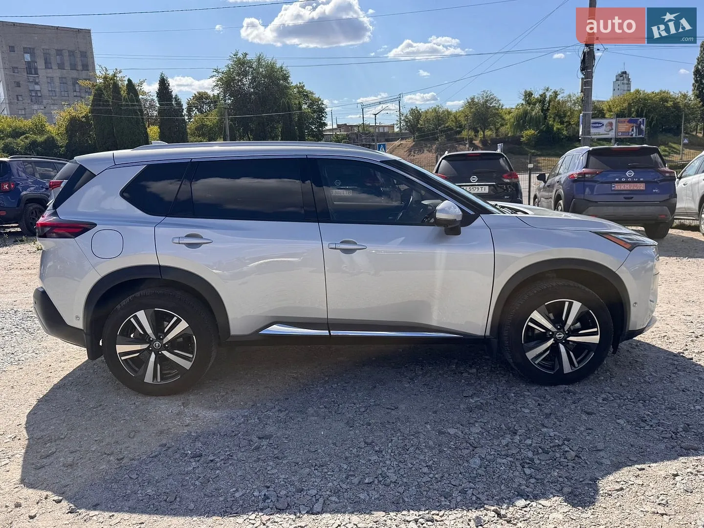 2021 Nissan Rogue - мініатюра 4