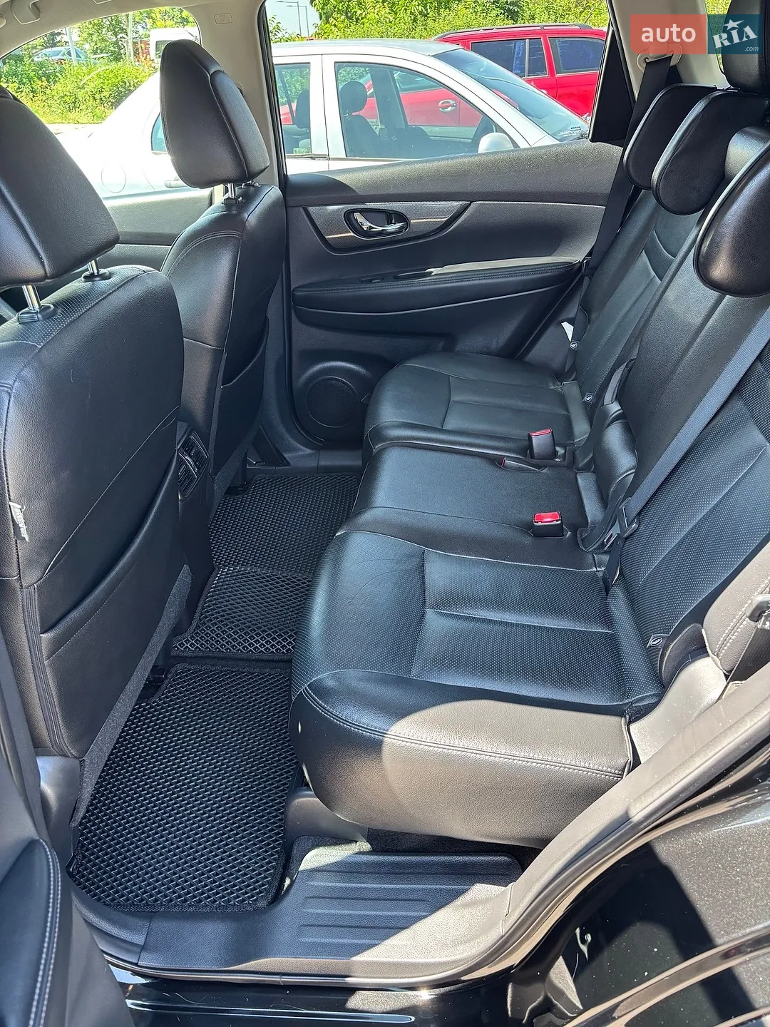 2016 Nissan Rogue - мініатюра 27