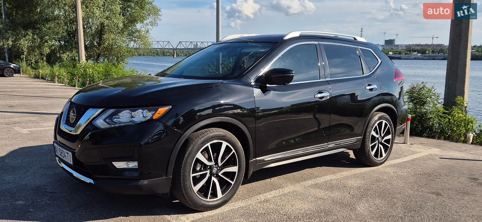 2019 Nissan Rogue - мініатюра 2