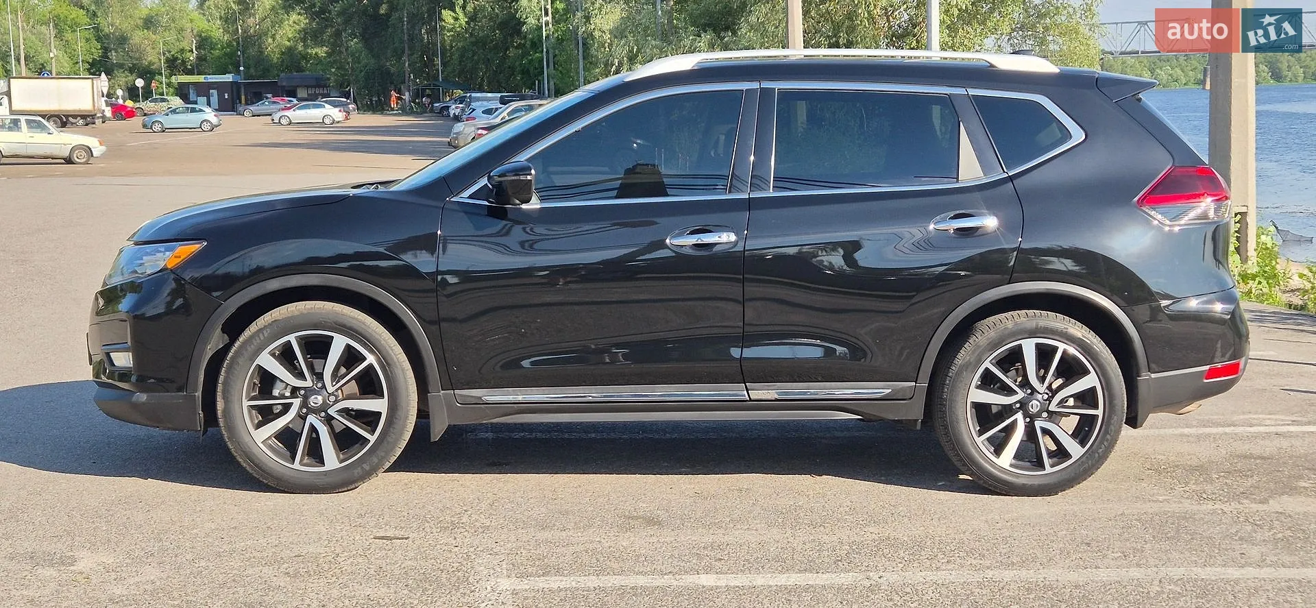 2019 Nissan Rogue - мініатюра 3