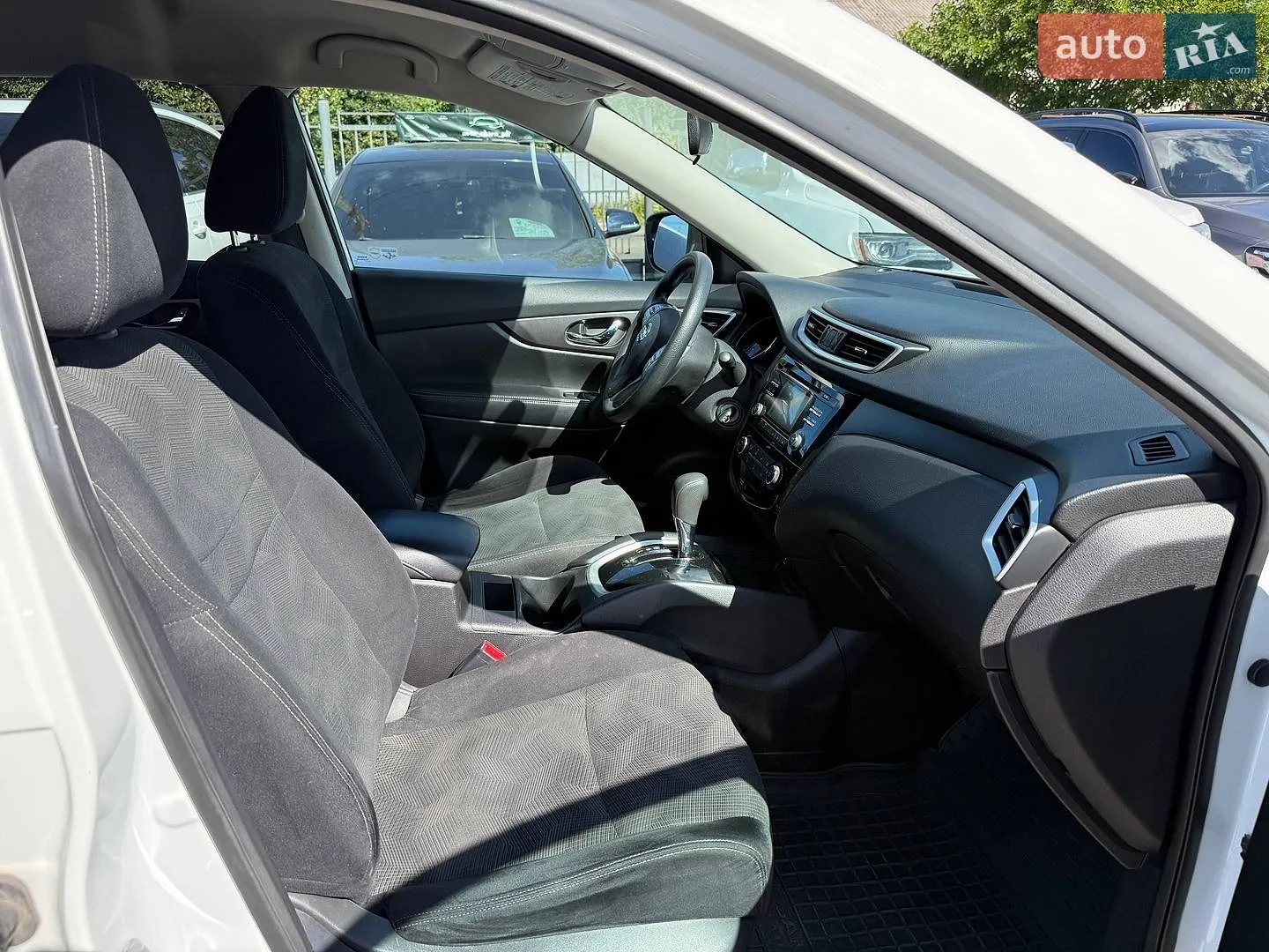 2015 Nissan Rogue - мініатюра 17