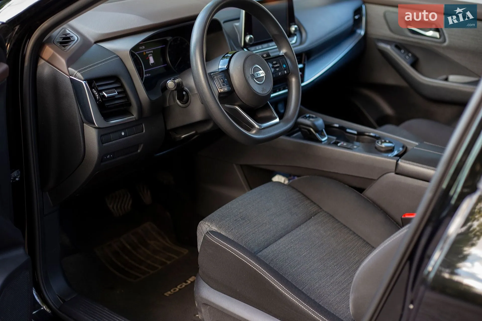 2020 Nissan Rogue - мініатюра 15