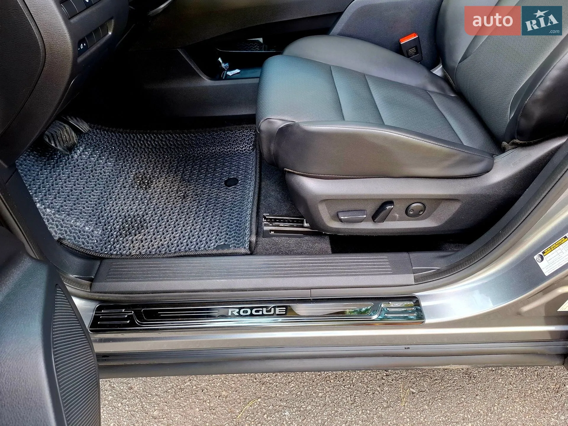 2021 Nissan Rogue - мініатюра 20