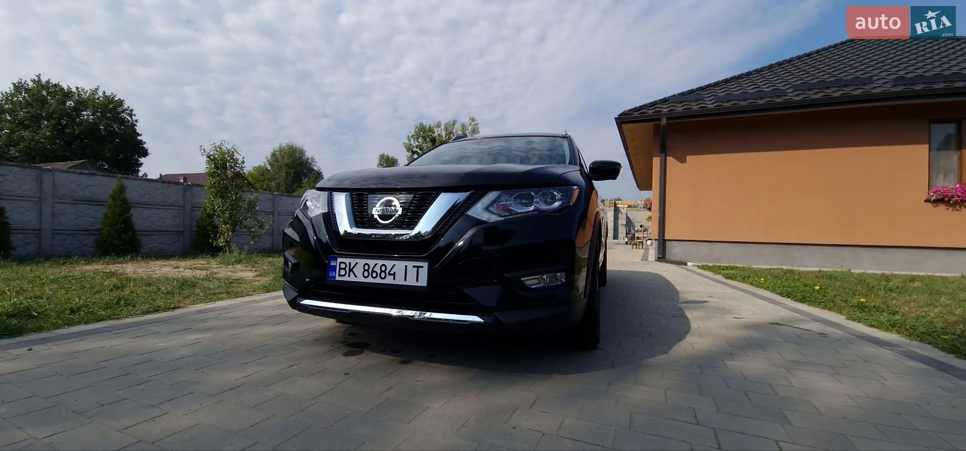 2017 Nissan Rogue - мініатюра 2