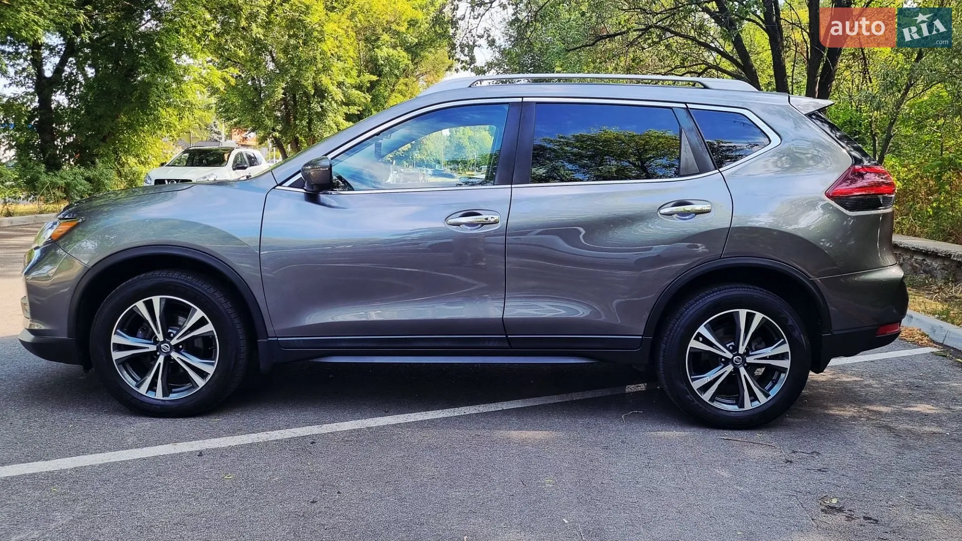 2019 Nissan Rogue - мініатюра 4