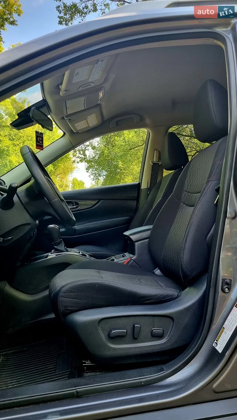 2019 Nissan Rogue - мініатюра 12