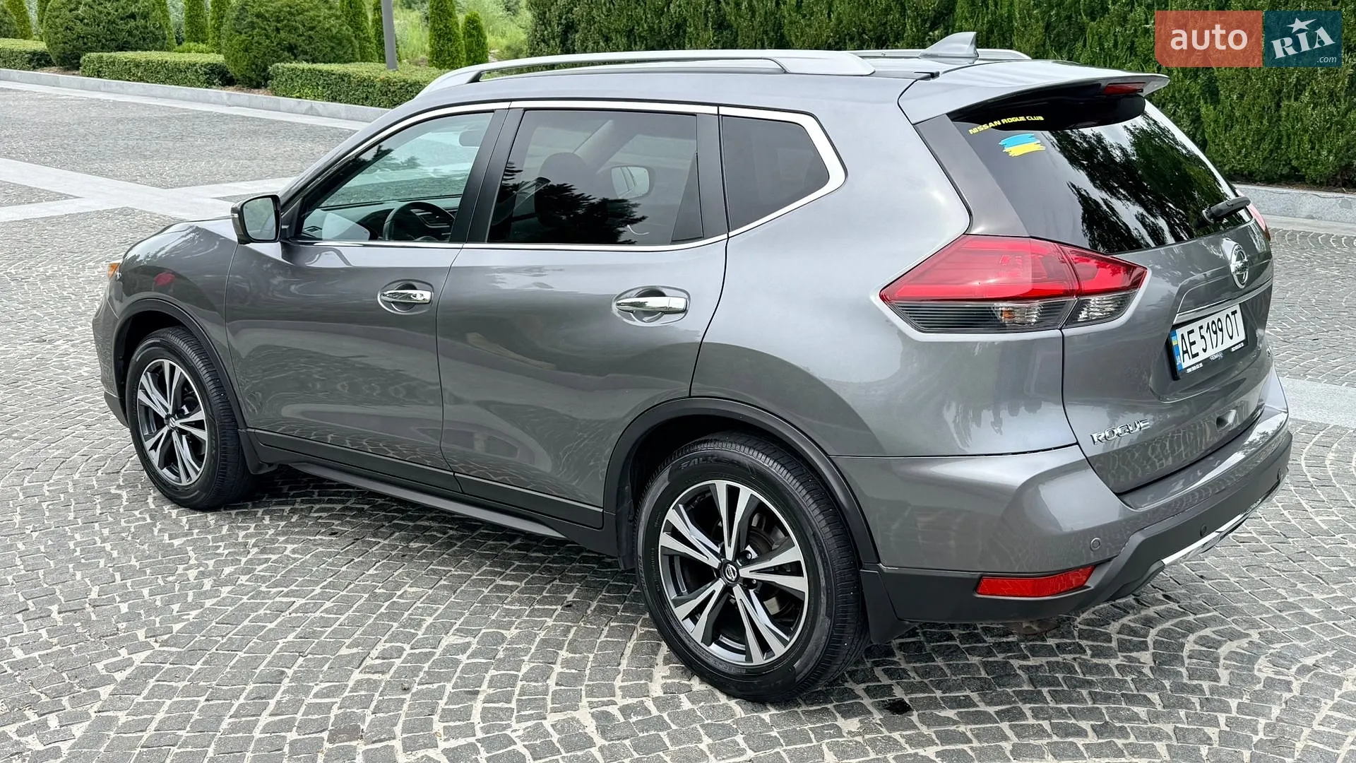 2019 Nissan Rogue - мініатюра 2