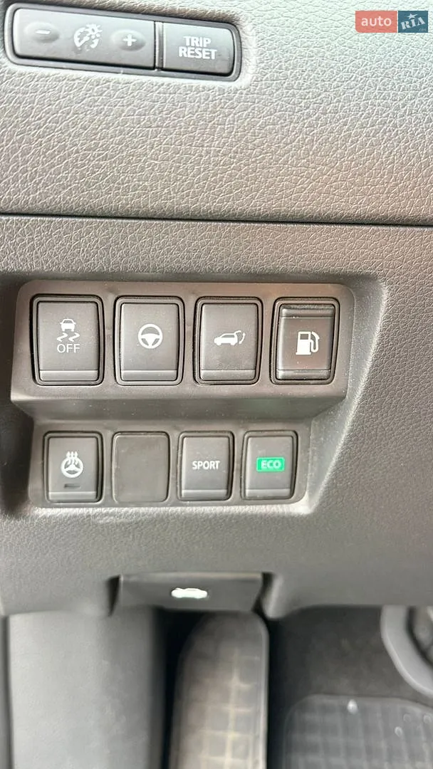 2019 Nissan Rogue - мініатюра 11