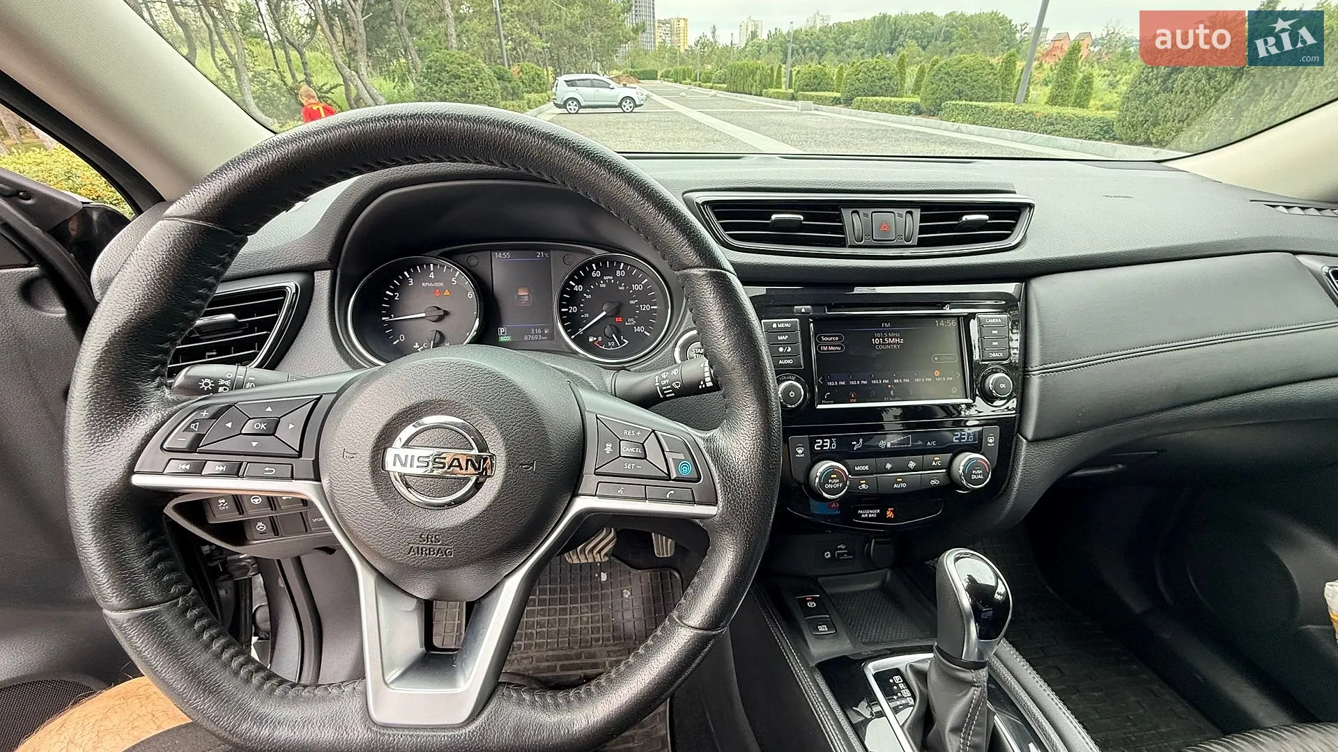 2019 Nissan Rogue - мініатюра 10