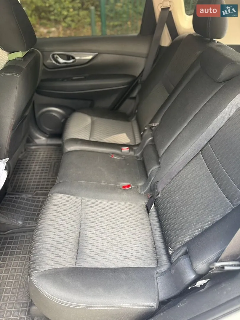 2018 Nissan Rogue - мініатюра 14