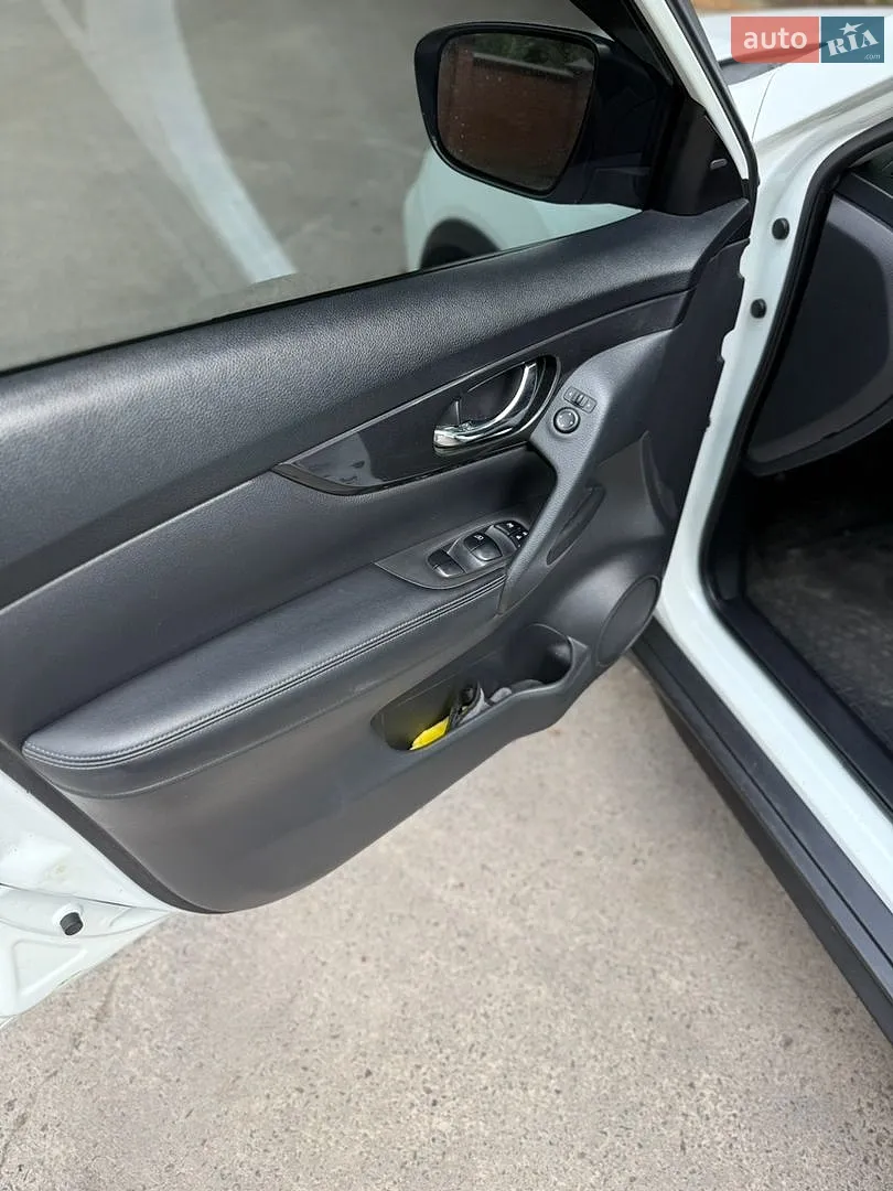2018 Nissan Rogue - мініатюра 16