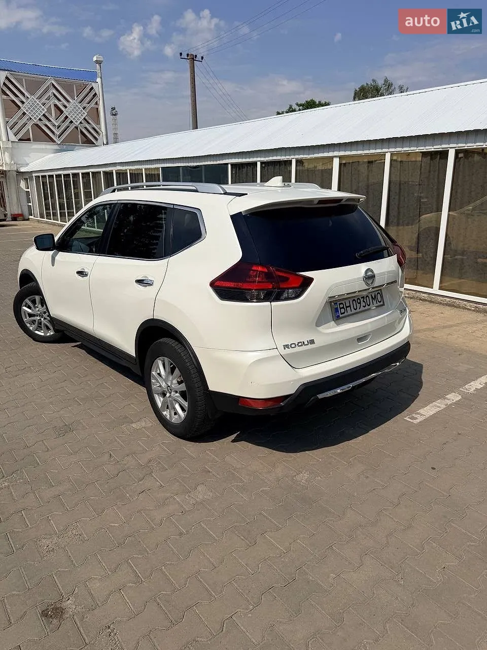 2018 Nissan Rogue - мініатюра 2