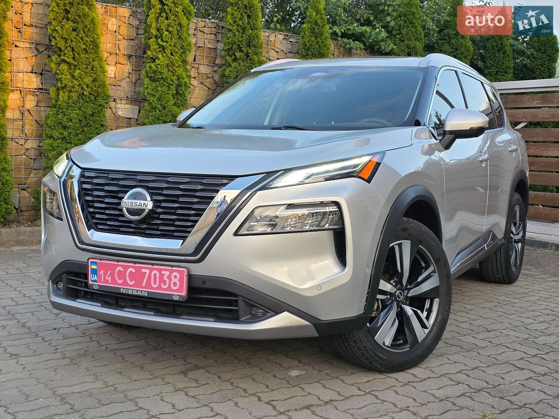 2021 Nissan Rogue - мініатюра 3