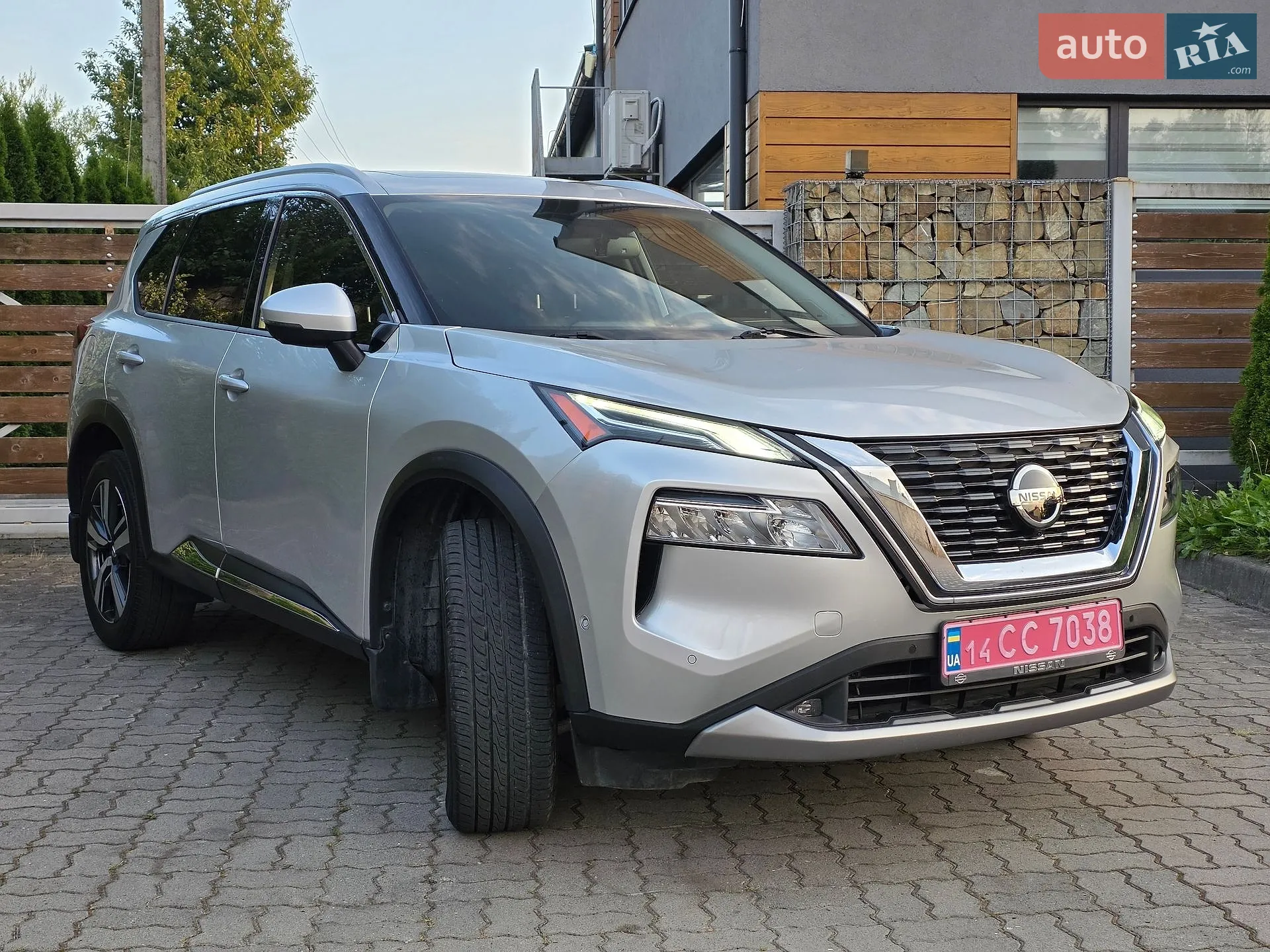 2021 Nissan Rogue - мініатюра 8