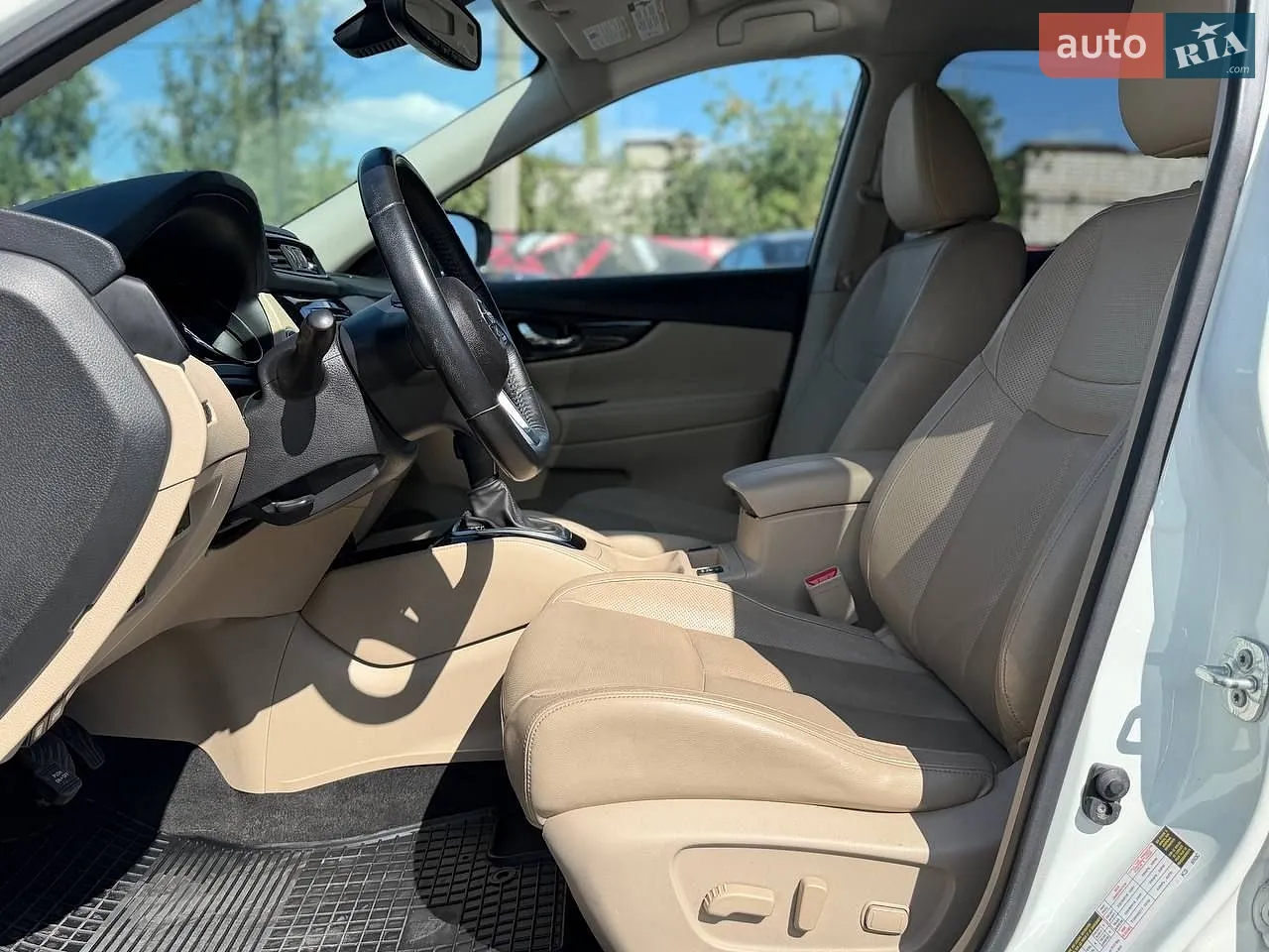 2017 Nissan Rogue - мініатюра 14