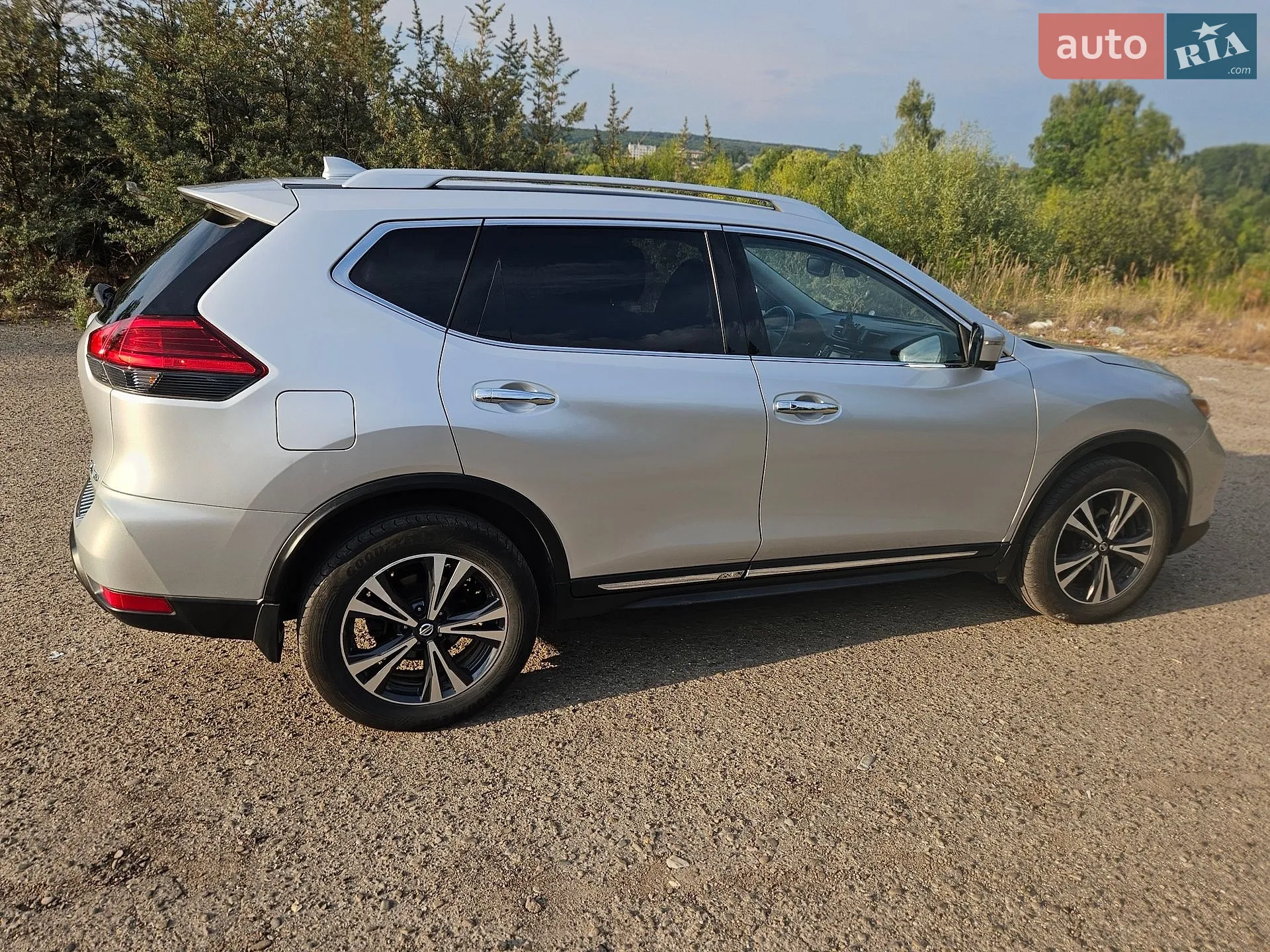 2017 Nissan Rogue - мініатюра 5