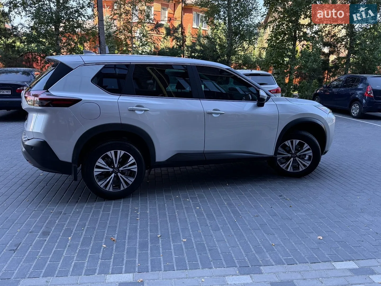2022 Nissan Rogue - мініатюра 11