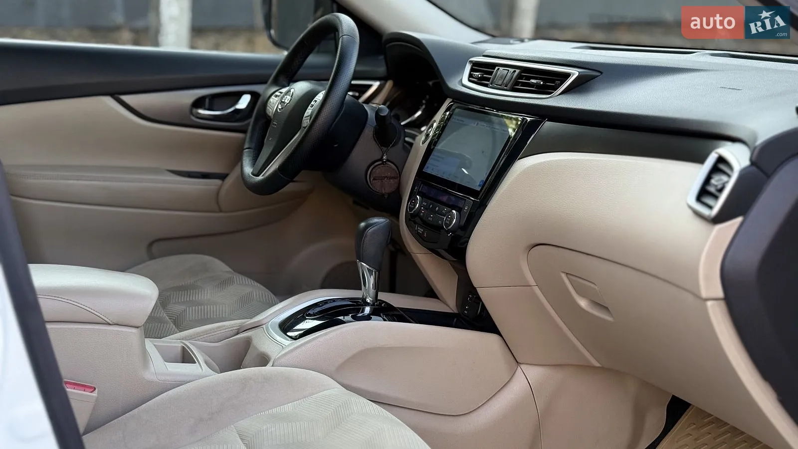 2016 Nissan Rogue - мініатюра 16