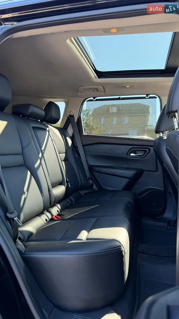 2022 Nissan Rogue - мініатюра 10