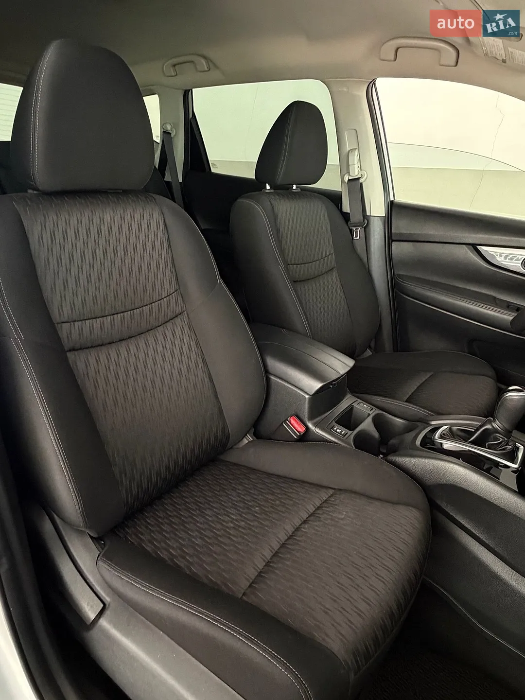2019 Nissan Rogue - мініатюра 9