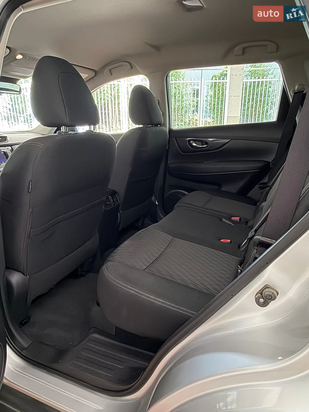 2019 Nissan Rogue - мініатюра 12