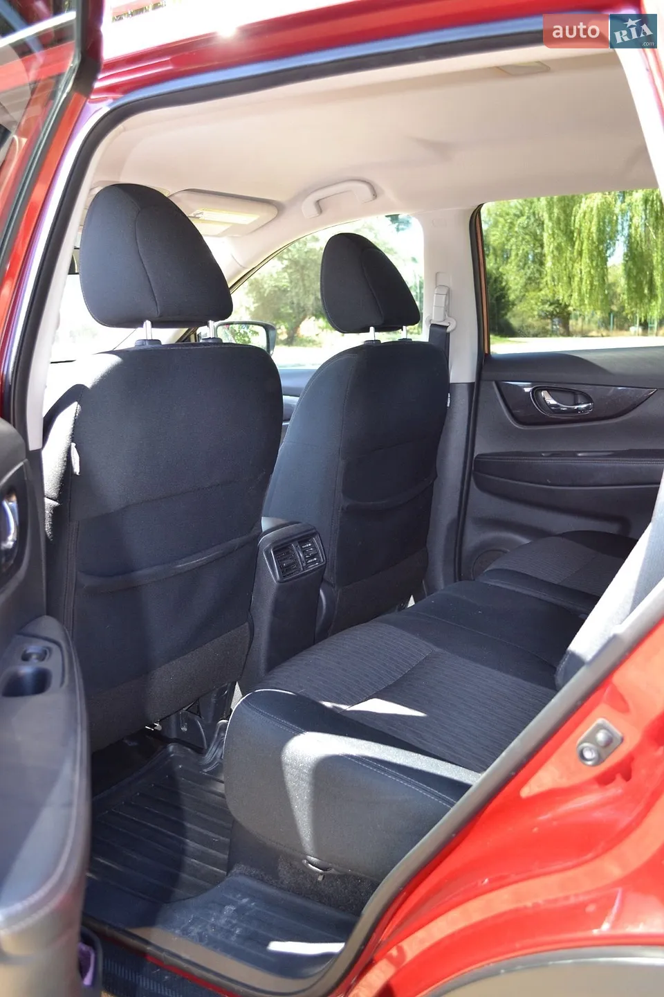 2018 Nissan Rogue - мініатюра 40