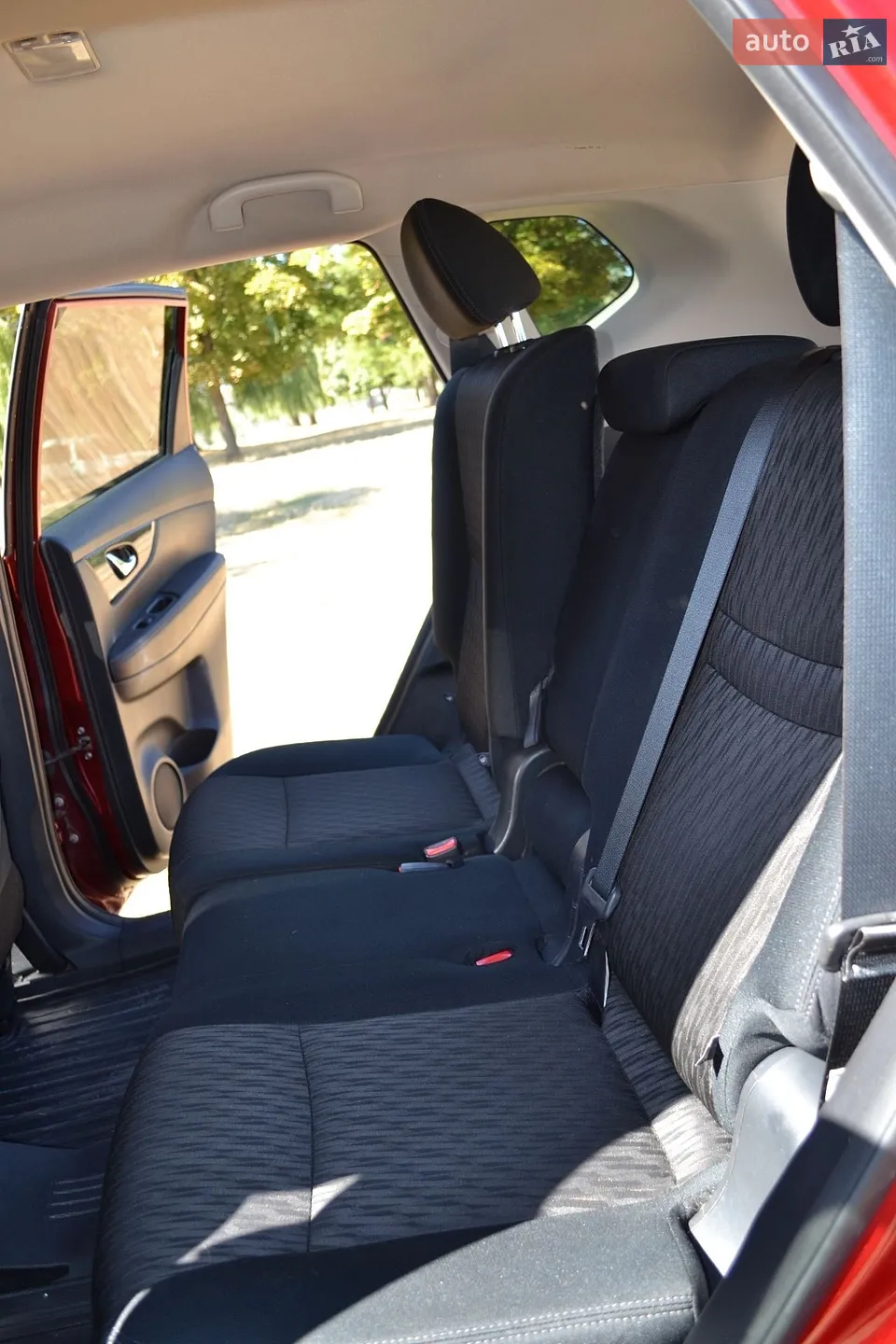 2018 Nissan Rogue - мініатюра 41