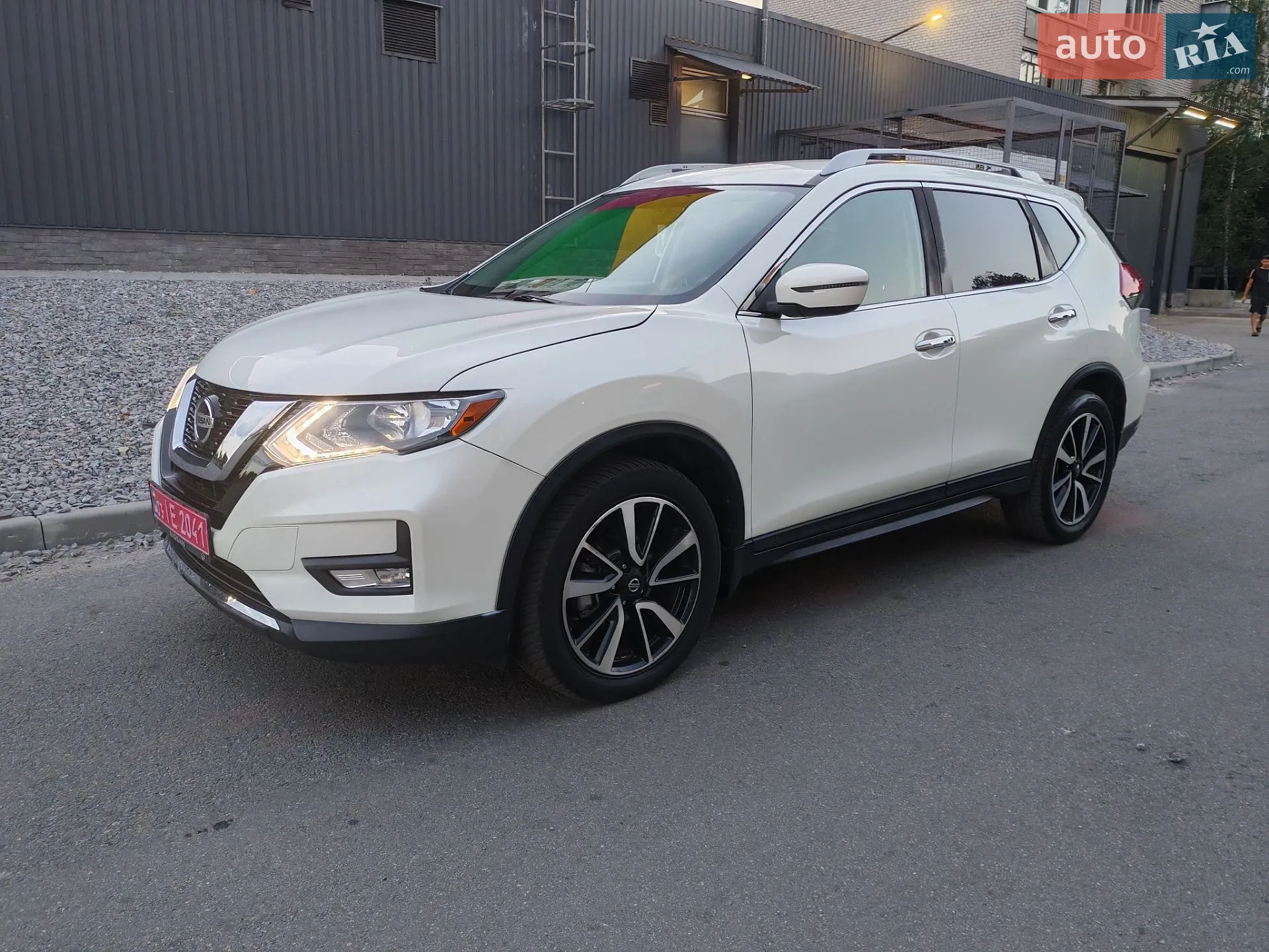 2017 Nissan Rogue - мініатюра 3