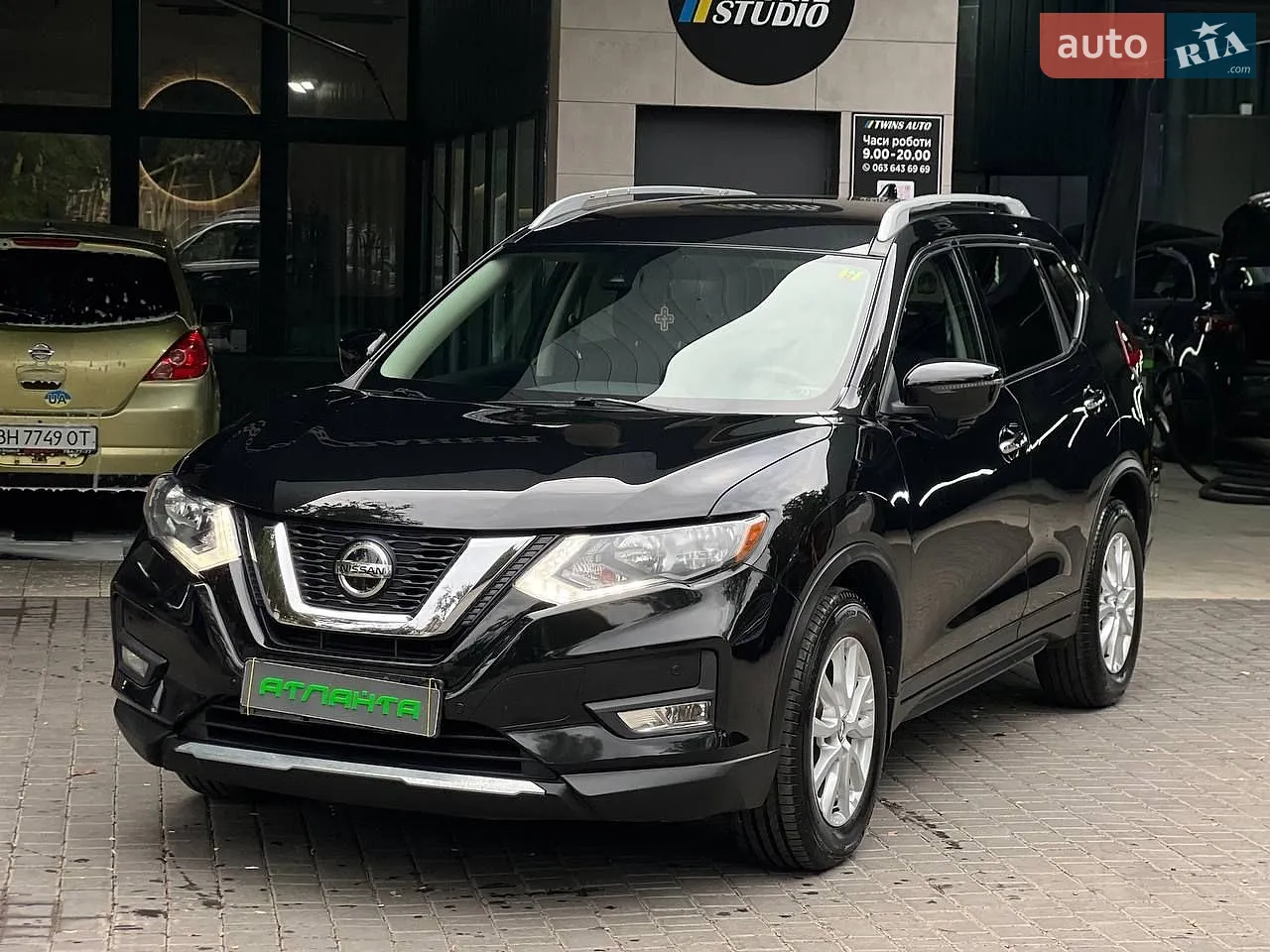 2019 Nissan Rogue - мініатюра 2