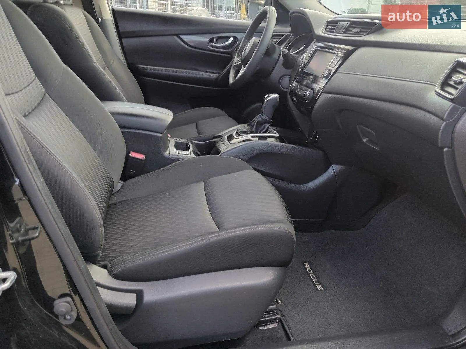 2017 Nissan Rogue - мініатюра 16