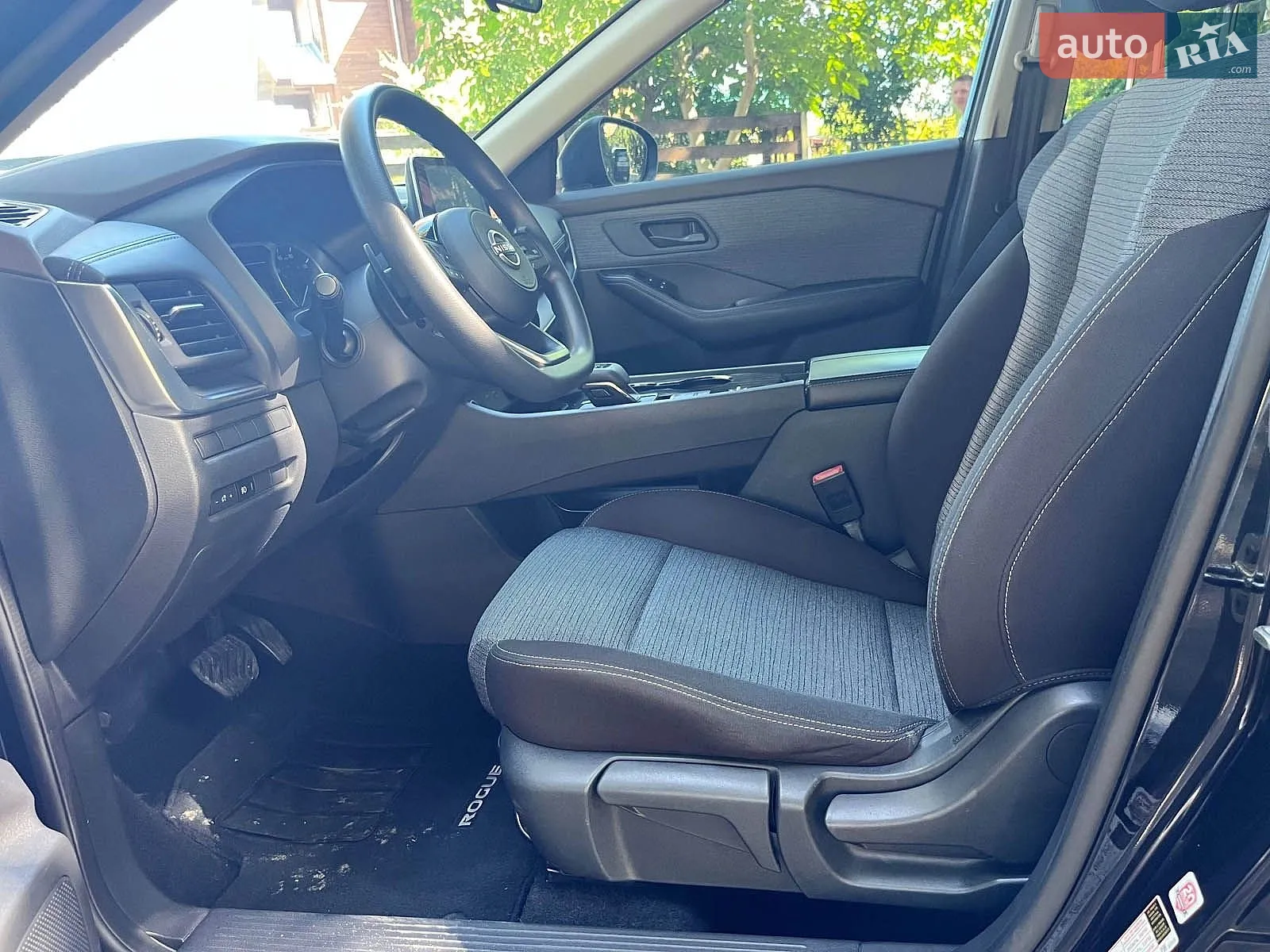 2021 Nissan Rogue - мініатюра 16