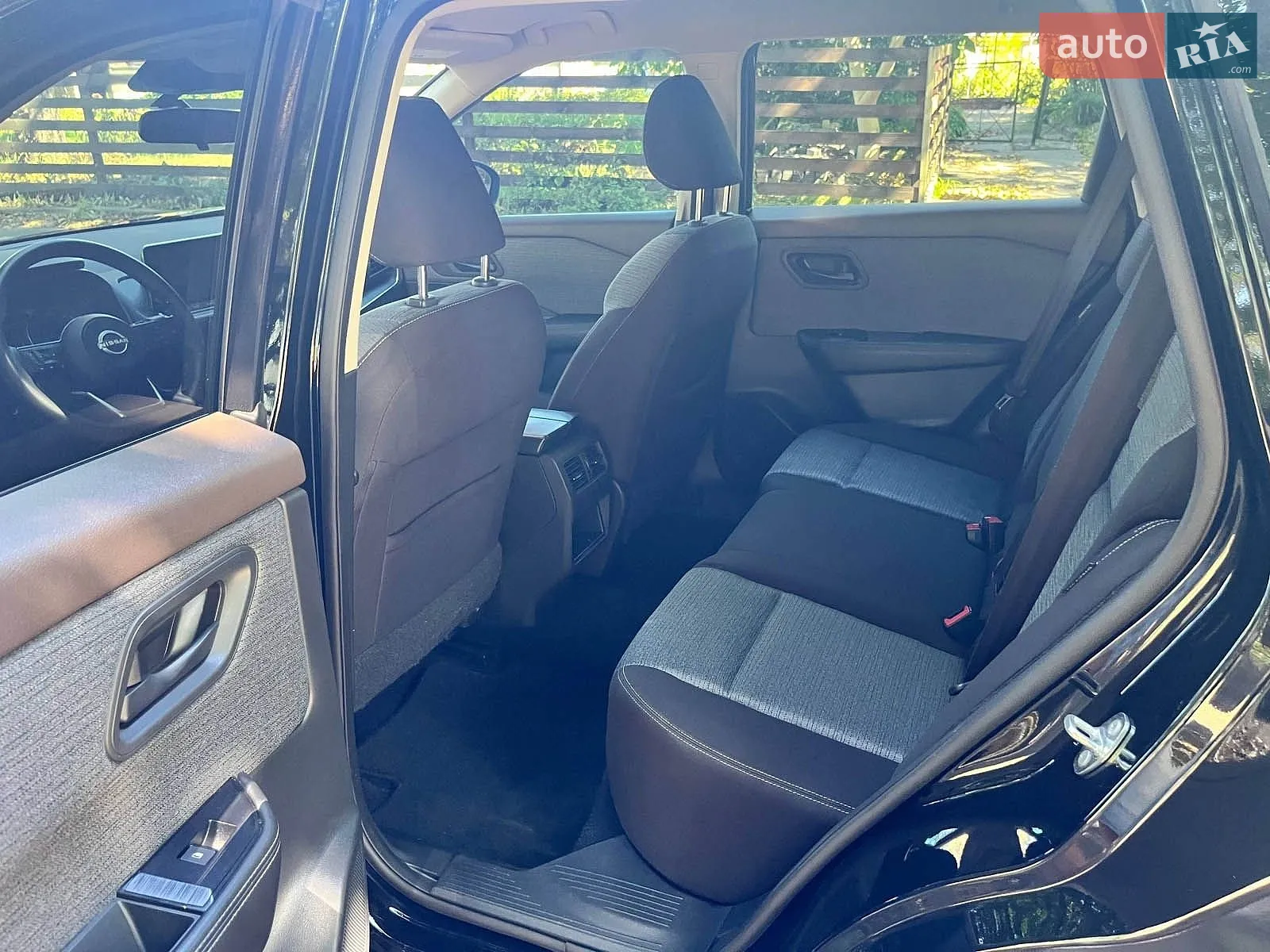2021 Nissan Rogue - мініатюра 21