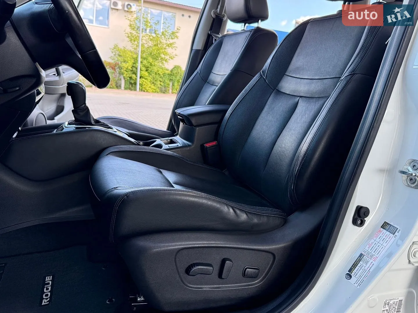 2018 Nissan Rogue - мініатюра 29