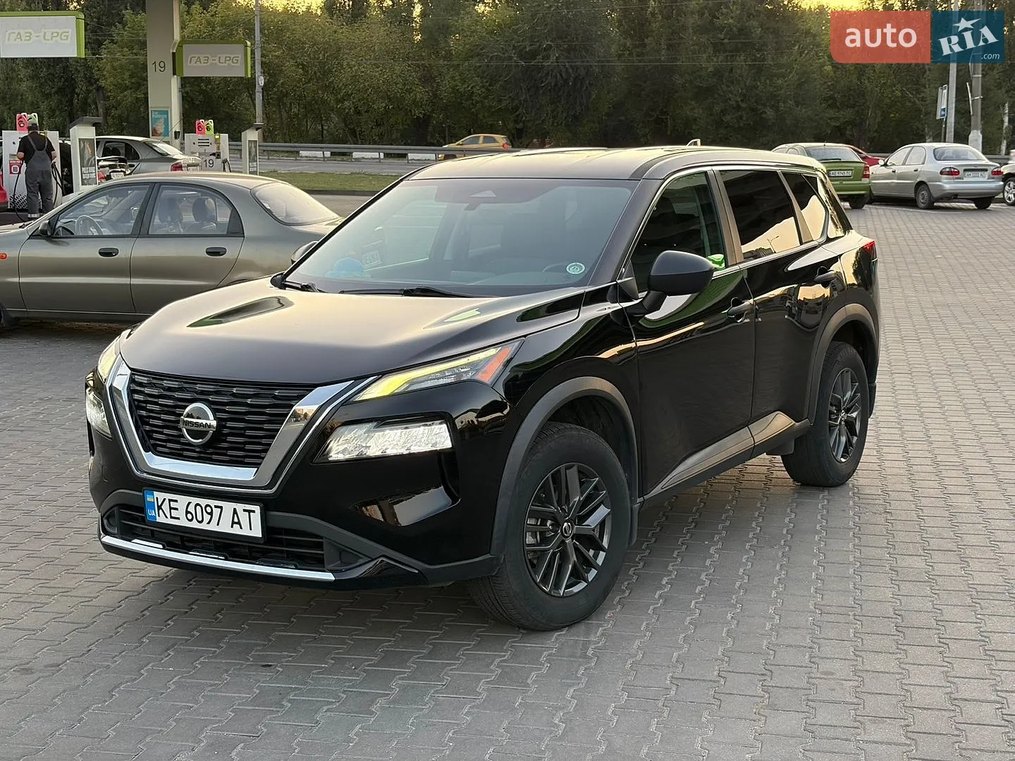 2021 Nissan Rogue - фото 1