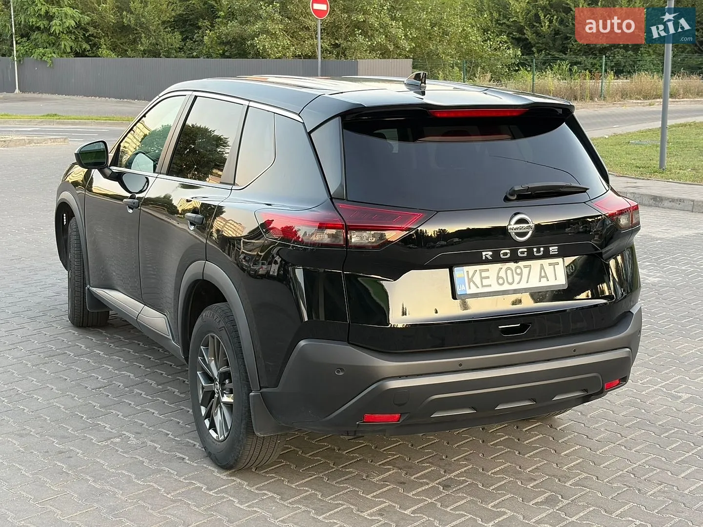 2021 Nissan Rogue - мініатюра 15