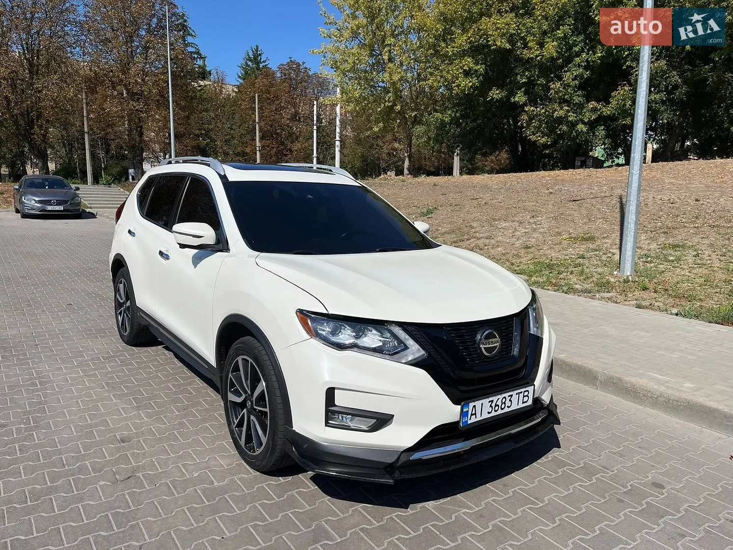 2018 Nissan Rogue - мініатюра 3