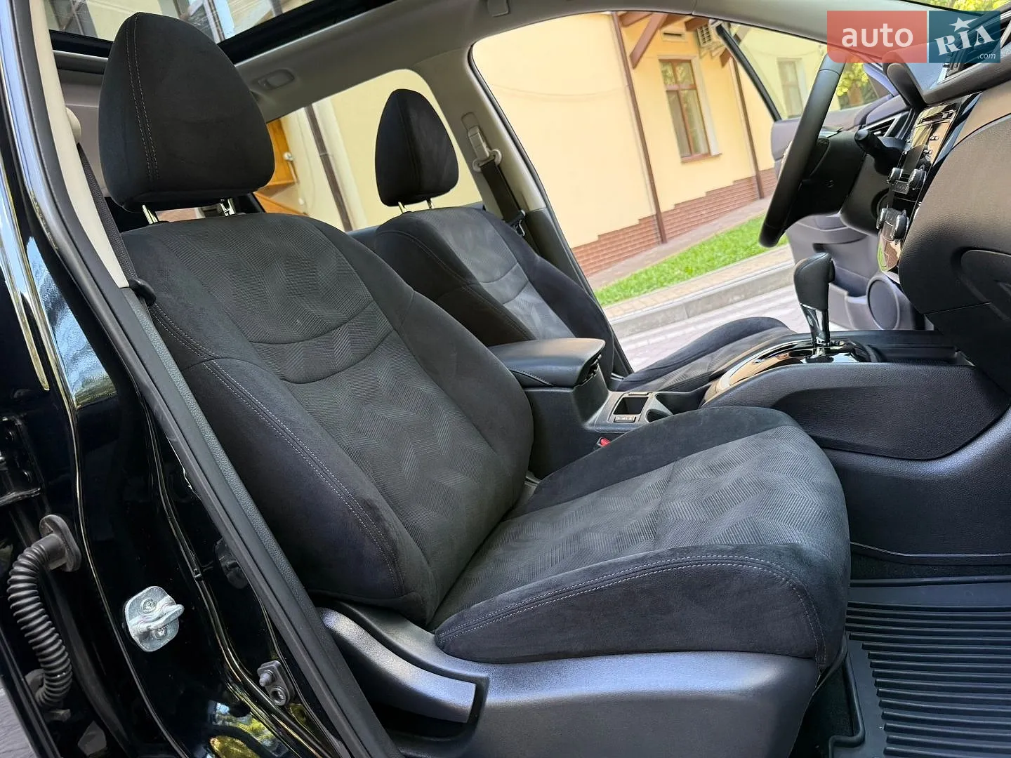 2015 Nissan Rogue - мініатюра 133