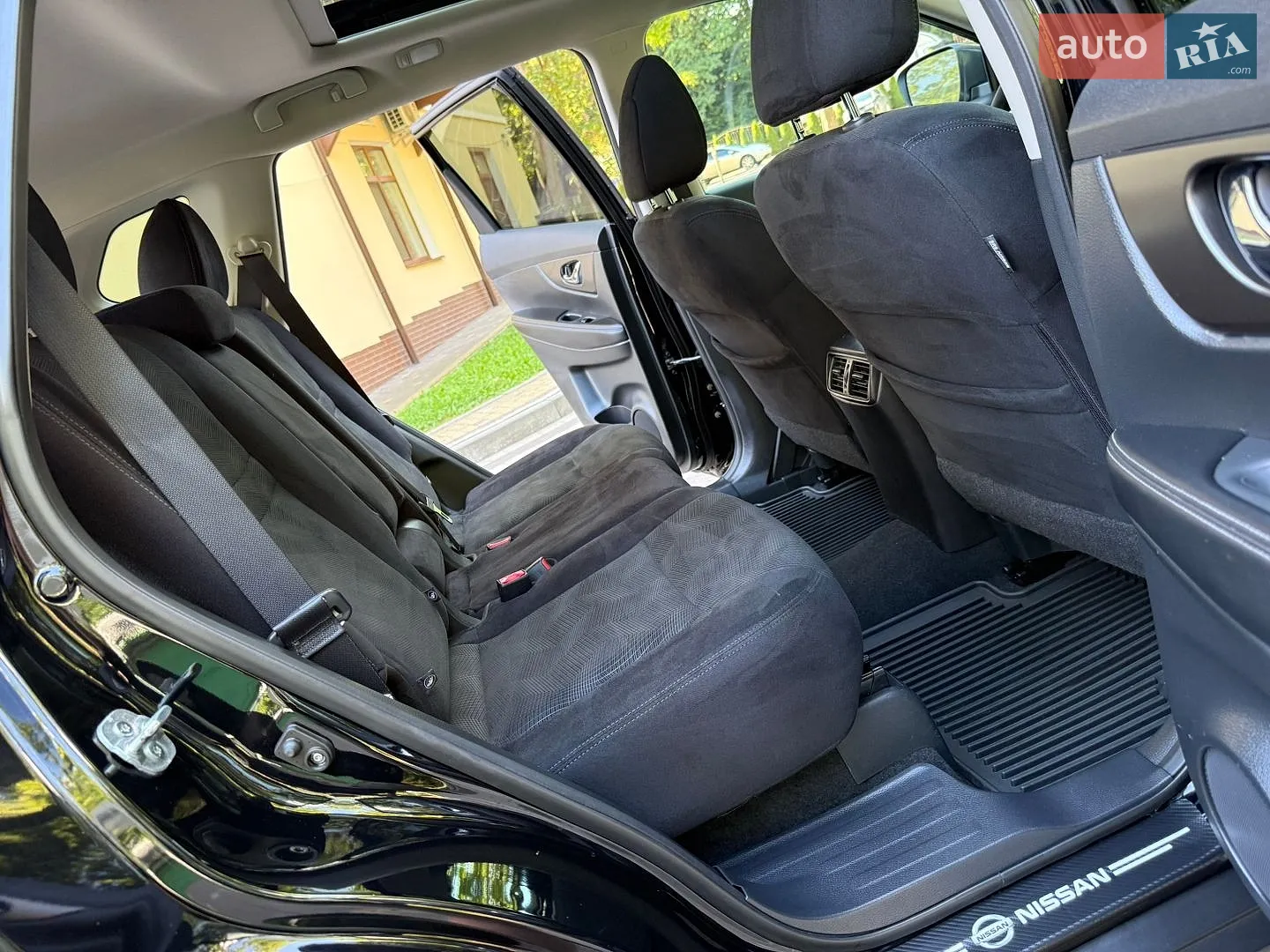 2015 Nissan Rogue - мініатюра 157
