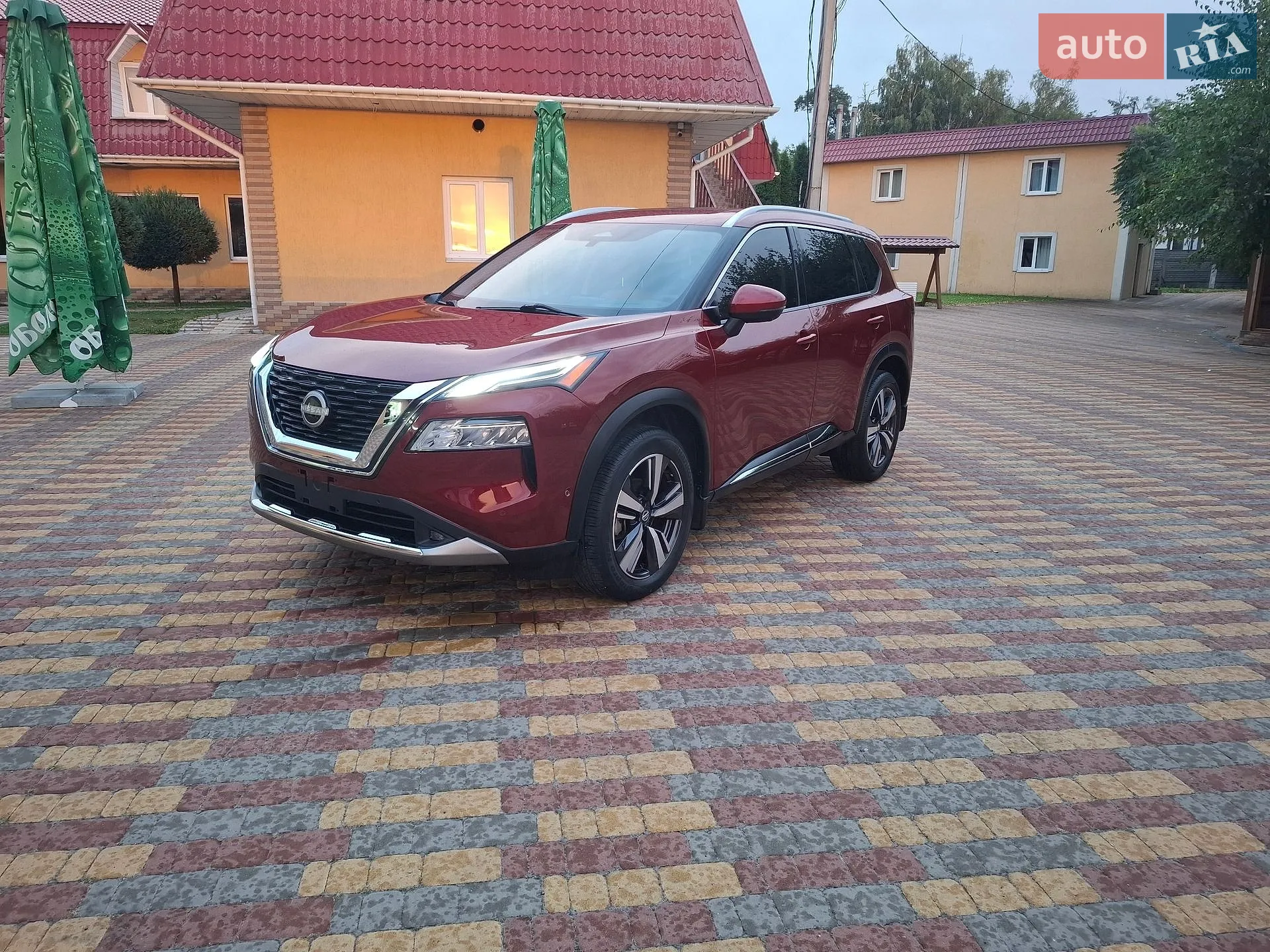 2021 Nissan Rogue - фото 1