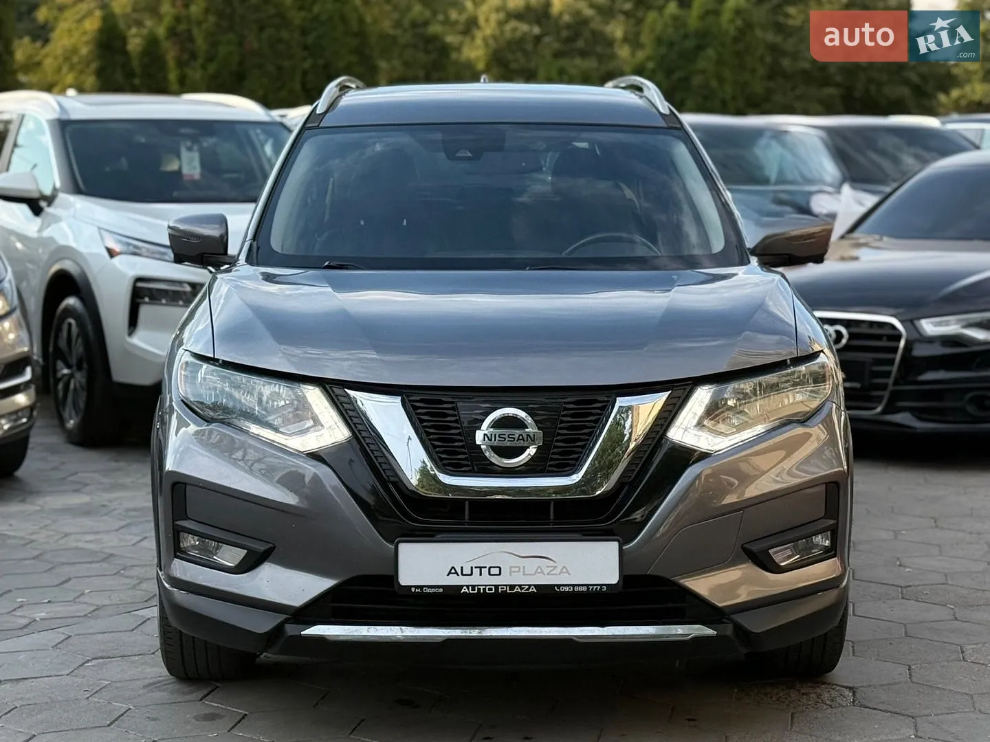 2017 Nissan Rogue - мініатюра 2