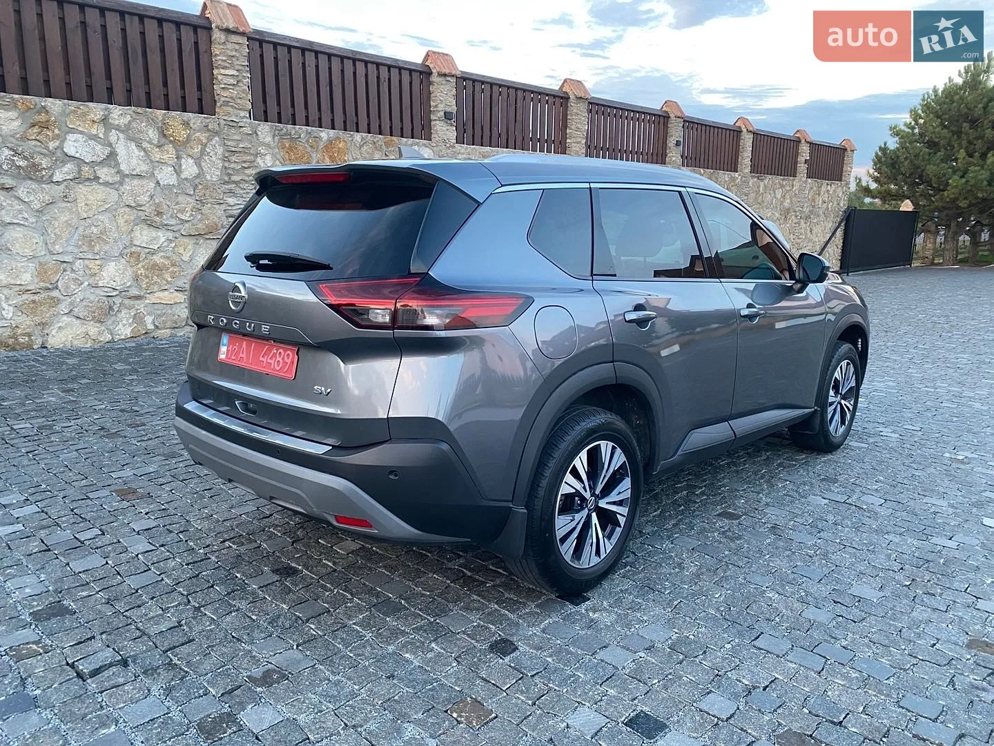 2021 Nissan Rogue - мініатюра 4