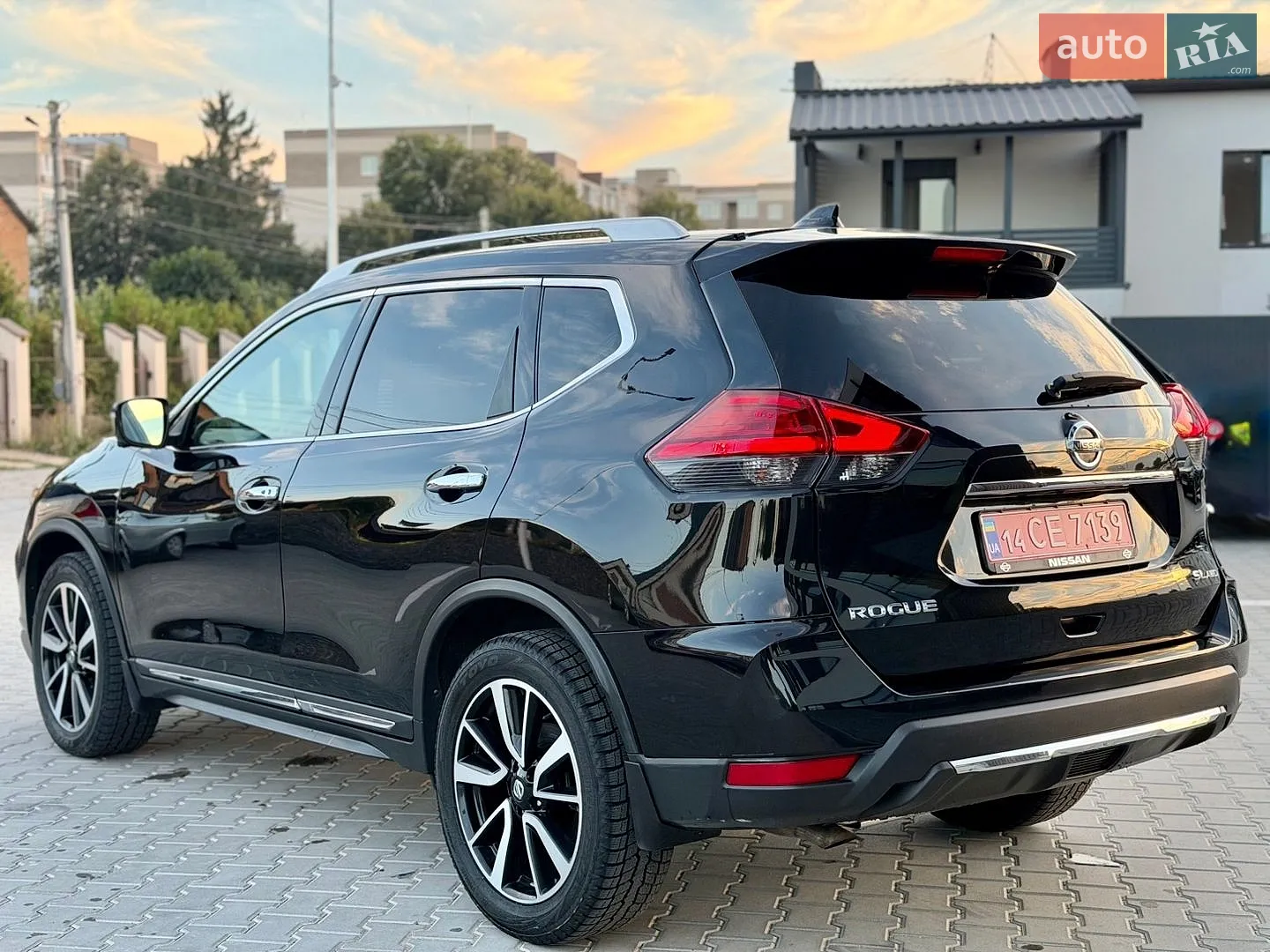 2017 Nissan Rogue - мініатюра 11