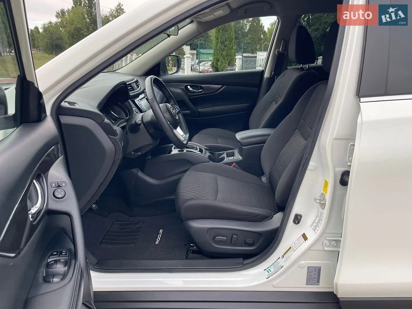 2020 Nissan Rogue - мініатюра 13