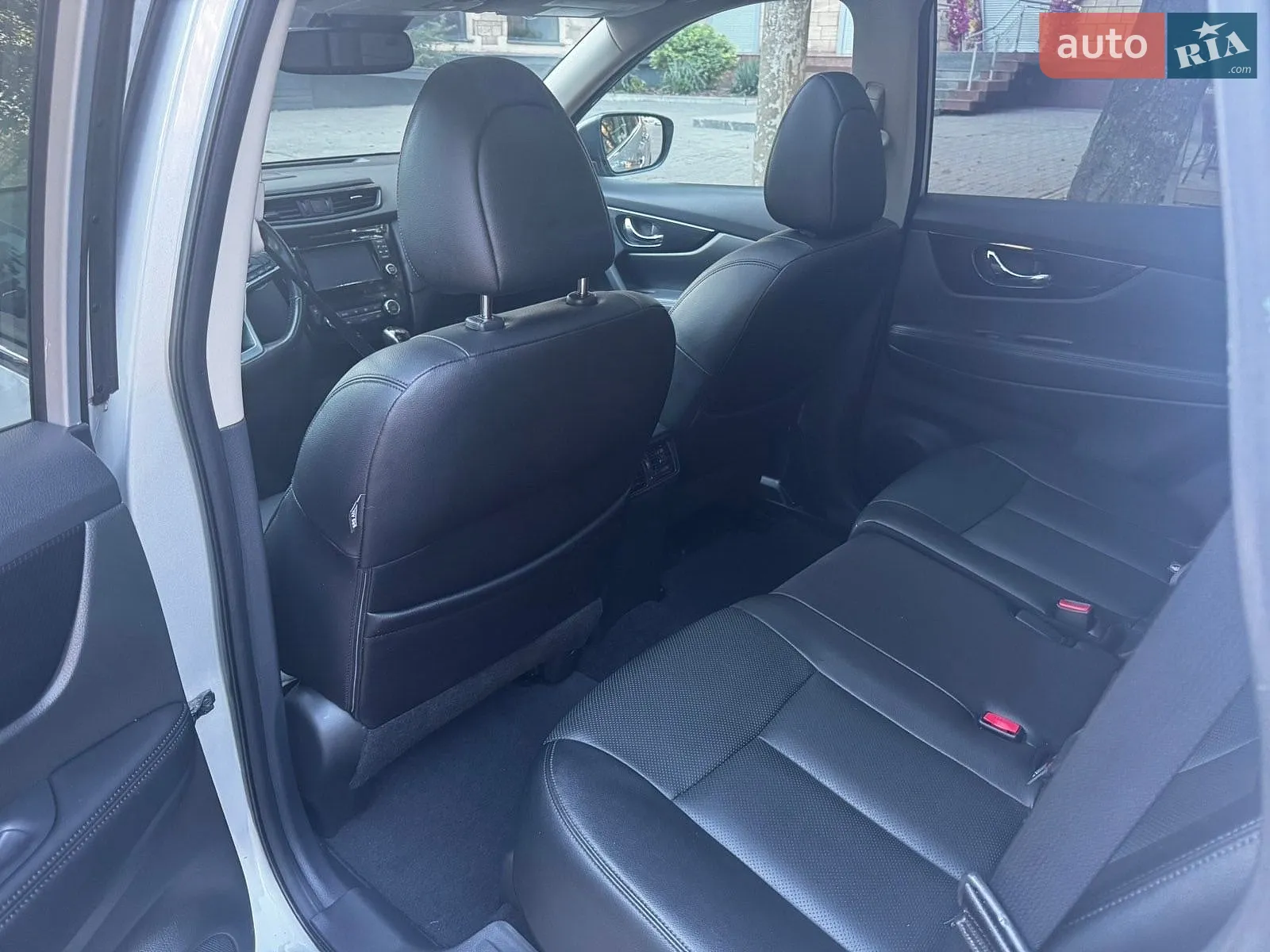 2016 Nissan Rogue - мініатюра 14