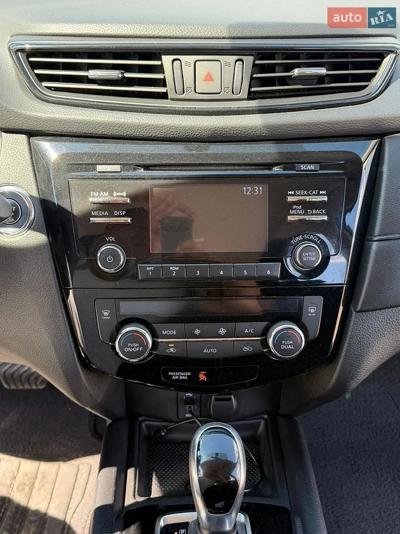 2017 Nissan Rogue - мініатюра 31