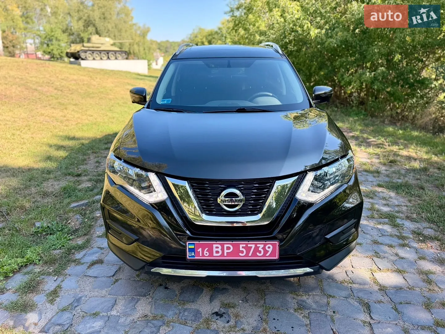 2017 Nissan Rogue - фото 1